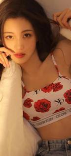 星与月是天上的洞海报
